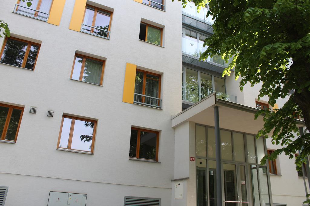 Apartment Promenada Podebrady Exterior photo